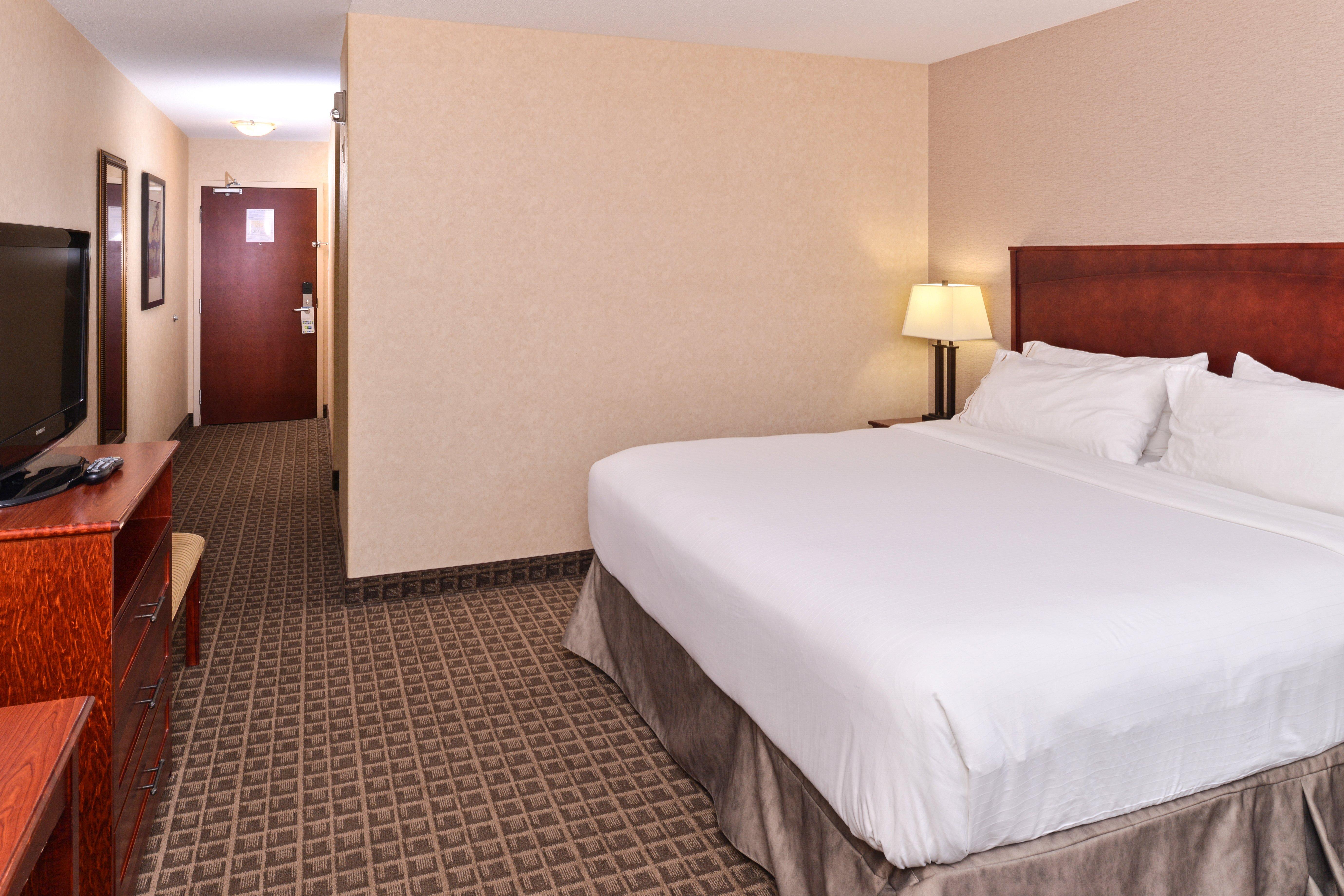 Holiday Inn Express Edmonton North By Ihg Exterior photo