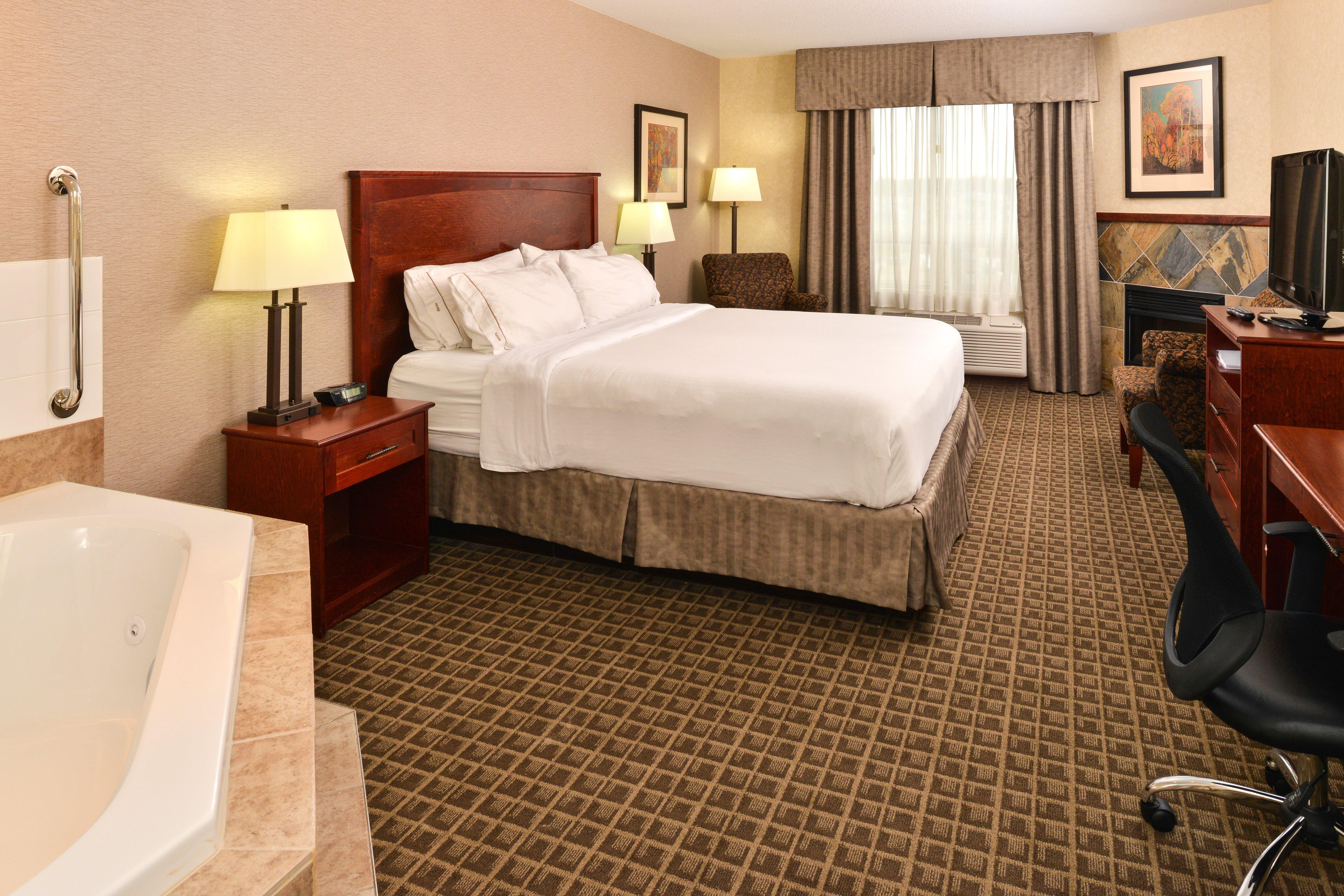 Holiday Inn Express Edmonton North By Ihg Exterior photo