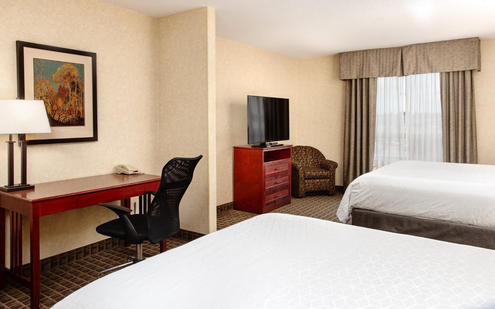 Holiday Inn Express Edmonton North By Ihg Exterior photo