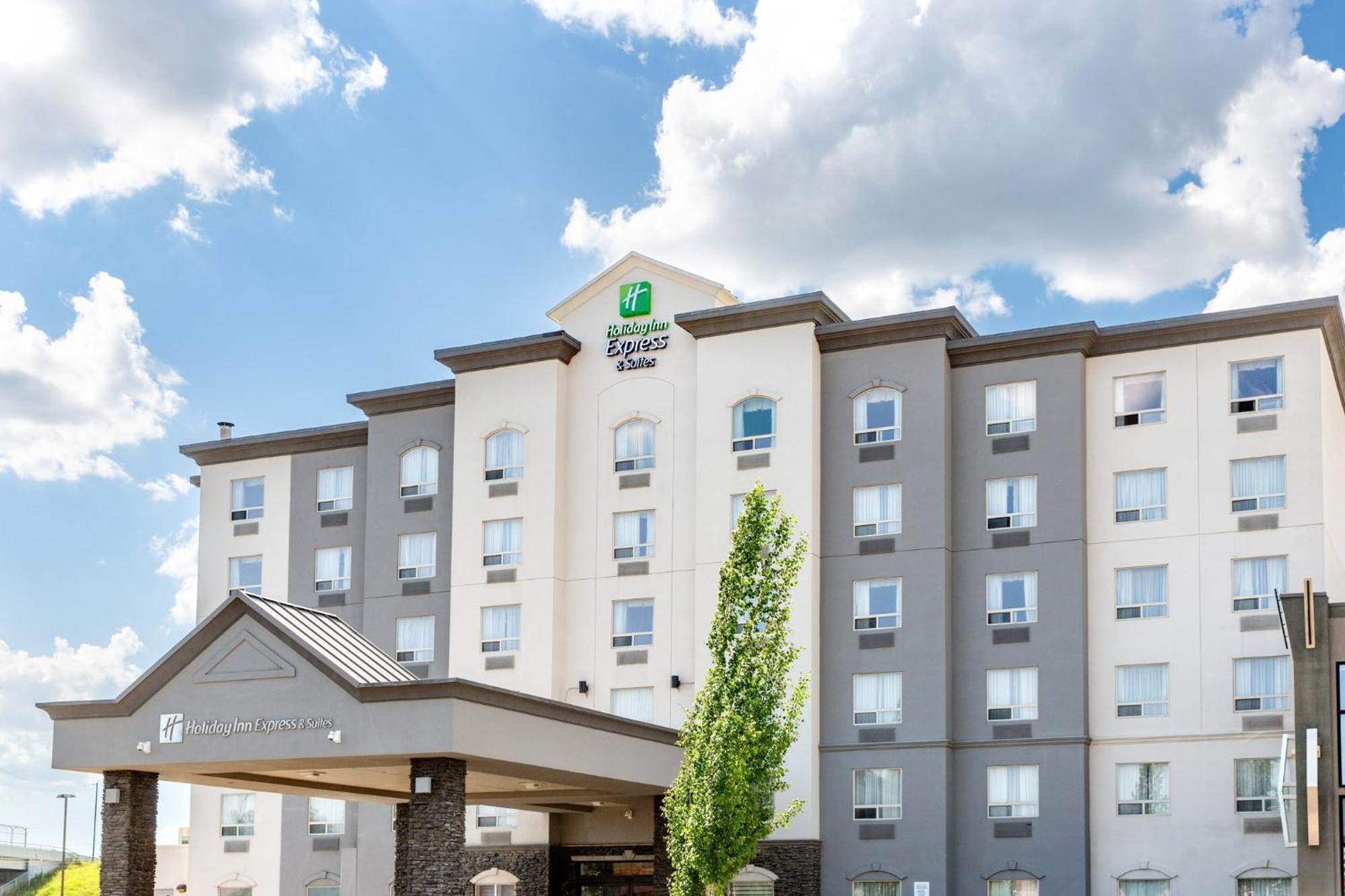 Holiday Inn Express Edmonton North By Ihg Exterior photo