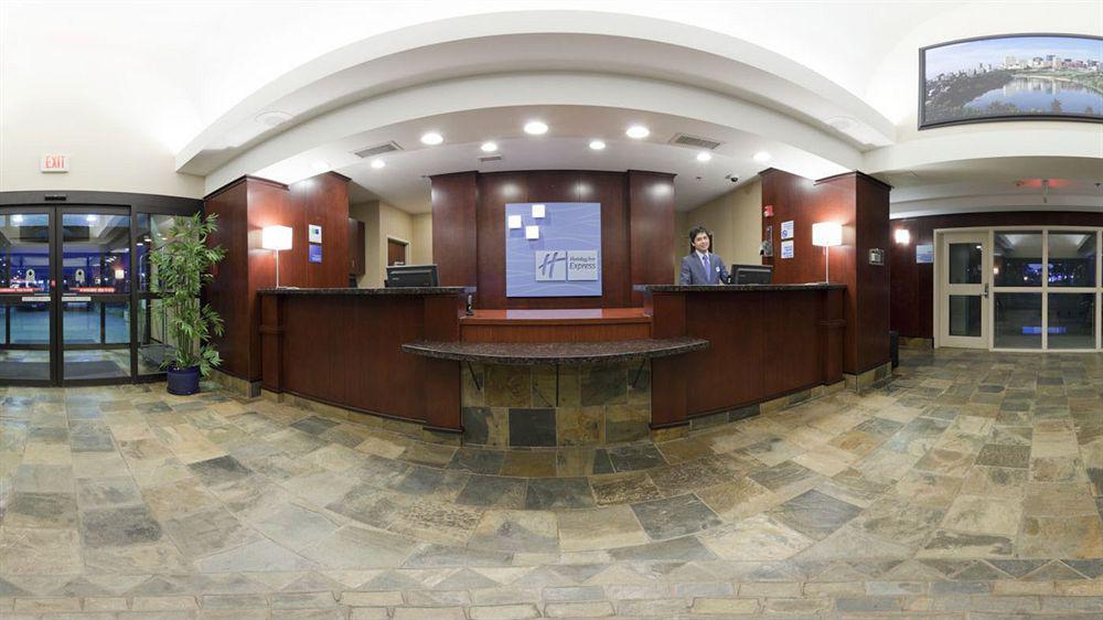 Holiday Inn Express Edmonton North By Ihg Exterior photo